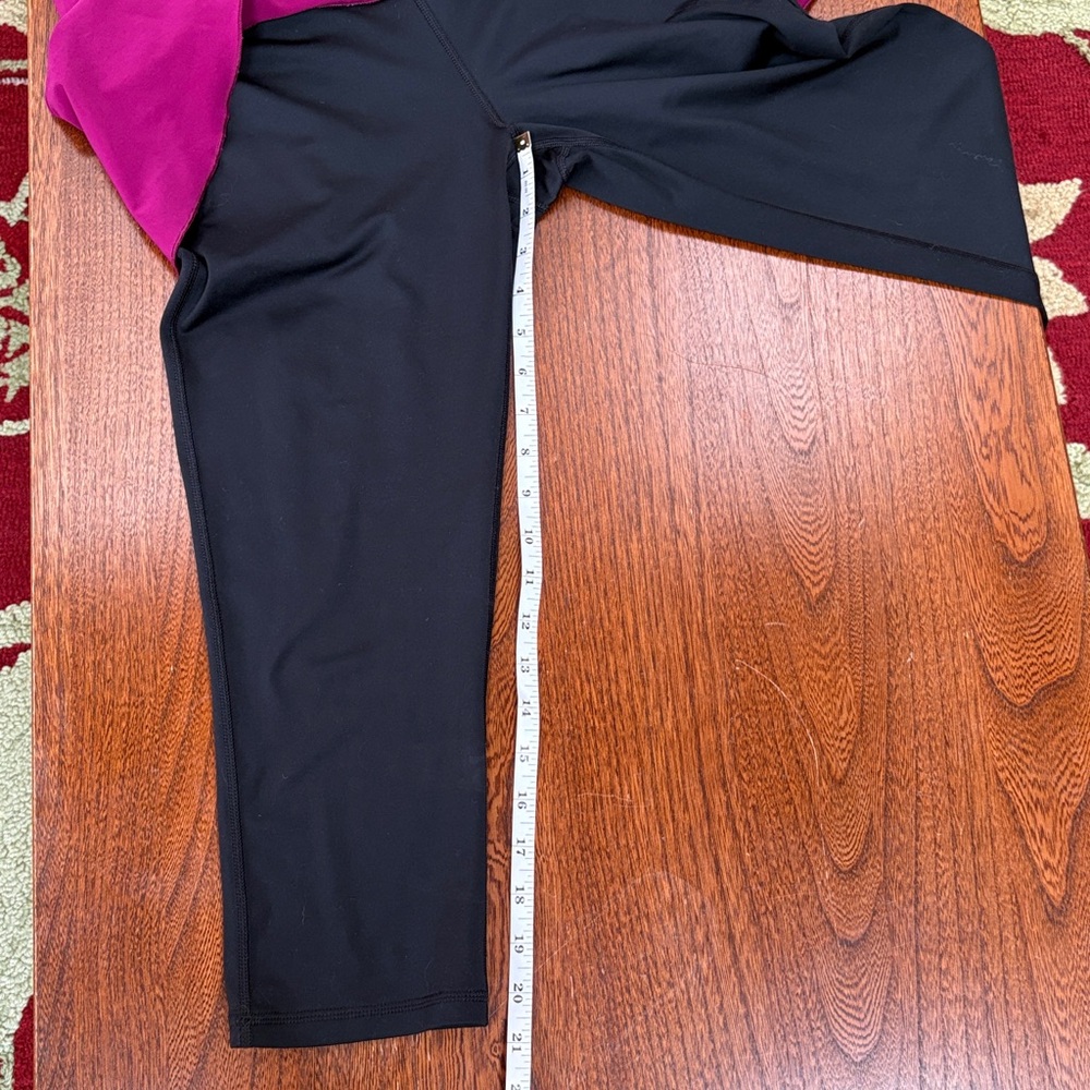 🌥️ Nike Skort/Skirt/Leggings Combo Magenta and Black Medium 🌥️ - Picture 9 of 11